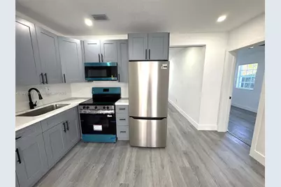 9221 Broad Manor Rd, Miami, FL 33147 - Photo 17