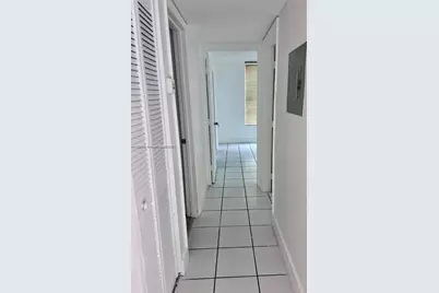 9678 Fontainebleau Blvd #111, Miami, FL 33172 - Photo 5
