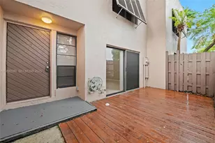 1178 NW 122nd Terrace, Pembroke Pines, FL 33026 - Photo 3