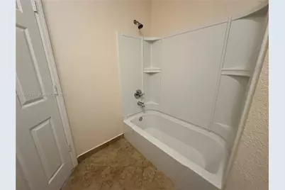 10800 NW 88th Ter #218, Doral, FL 33178 - Photo 21