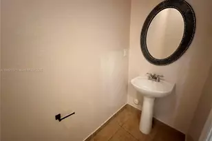 10800 NW 88th Terrace, Doral, FL 33178 - Photo 7