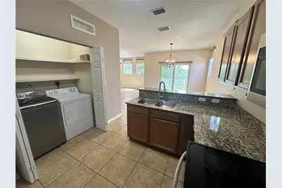 10800 NW 88th Ter #218, Doral, FL 33178 - Photo 5