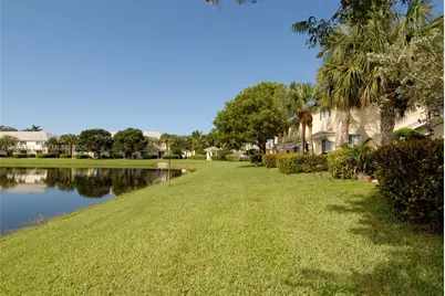 7636 Foxcroft Ln, Davie, FL 33328 - Photo 29