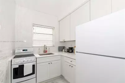 545 Michigan Ave #2, Miami Beach, FL 33139 - Photo 13