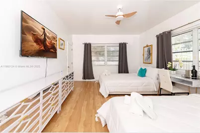 545 Michigan Ave #2, Miami Beach, FL 33139 - Photo 1