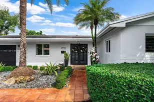 8995 SW 83rd St, Miami, FL 33173 - Photo 3