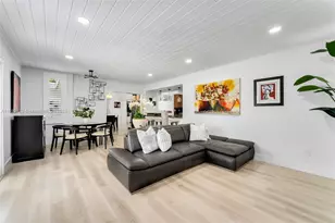 8995 SW 83rd St, Miami, FL 33173 - Photo 13