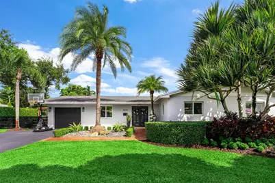 8995 SW 83rd St, Miami, FL 33173 - Photo 1