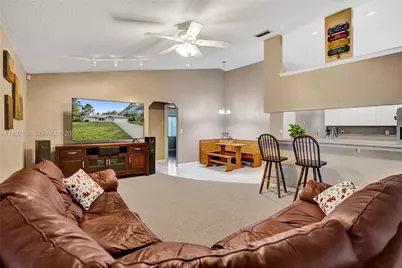 14808 N 69th St N, Loxahatchee, FL 33470 - Photo 9