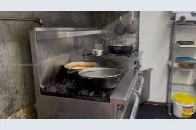 2175 SW 1st St, Miami, FL 33135 - Photo 19