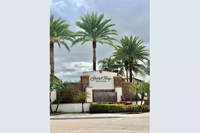 8640 NW 101st Pl #8640, Doral, FL 33178 - Photo 1