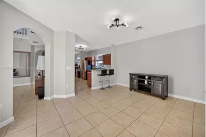 379 NE 25th Ter, Homestead, FL 33033 - Photo 11