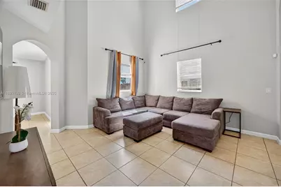 379 NE 25th Ter, Homestead, FL 33033 - Photo 7