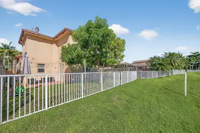 379 NE 25th Ter, Homestead, FL 33033 - Photo 45