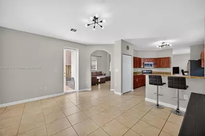 379 NE 25th Ter, Homestead, FL 33033 - Photo 9