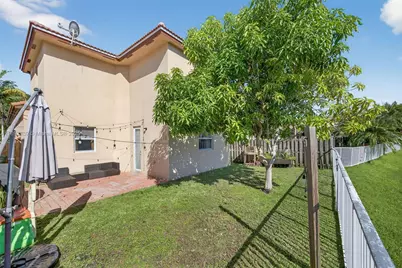 379 NE 25th Ter, Homestead, FL 33033 - Photo 41