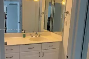 100 Lincoln Rd, Miami Beach, FL 33139 - Photo 7