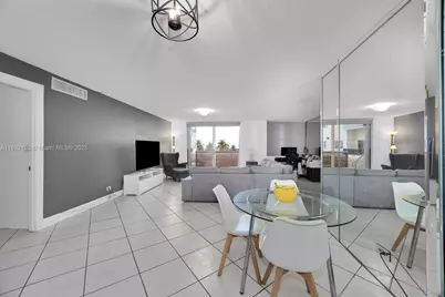 6039 Collins Ave #311, Miami Beach, FL 33140 - Photo 9