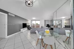 6039 Collins Ave, Miami Beach, FL 33140 - Photo 9