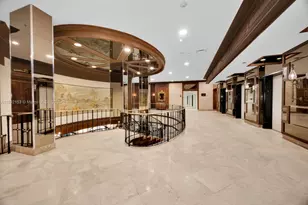 6039 Collins Ave, Miami Beach, FL 33140 - Photo 23