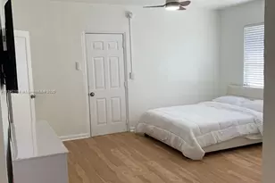 545 Michigan Ave, Miami Beach, FL 33139 - Photo 1