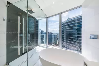 300 Biscayne Boulevard Way #4507W, Miami, FL 33131 - Photo 33