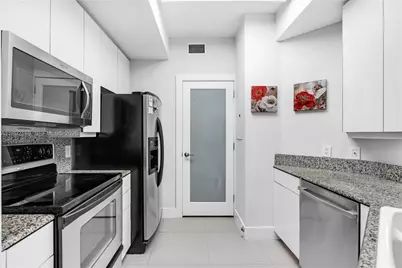 888 Brickell Key Dr #1002, Miami, FL 33131 - Photo 7