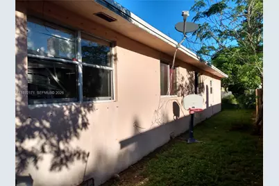 639 33rd St, West Palm Beach, FL 33407 - Photo 3