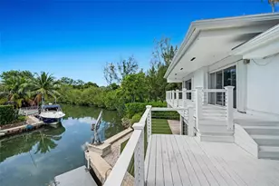 2120 S Bayshore Dr, Miami, FL 33133 - Photo 15