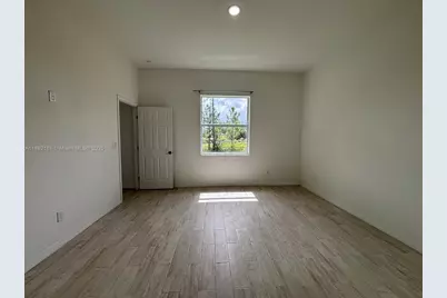 1018 Maddock St E #0, Lehigh Acres, FL 33974 - Photo 11