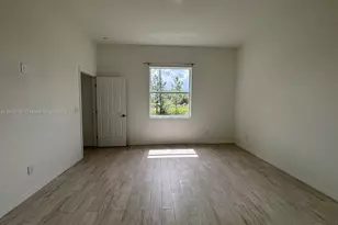 1018 Maddock St E, Lehigh Acres, FL 33974 - Photo 11