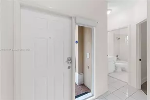 9934 NW 30th St, Doral, FL 33172 - Photo 3