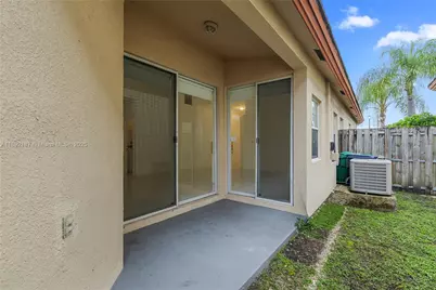 9934 NW 30th St, Doral, FL 33172 - Photo 27