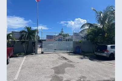 834 NW 10th Ter, Fort Lauderdale, FL 33311 - Photo 3