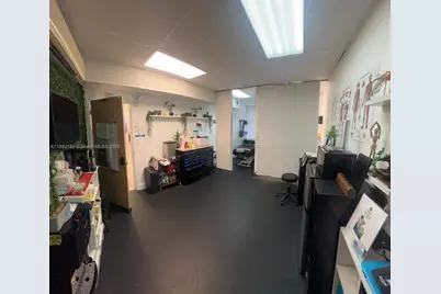 6405 NW 36th St, Virginia Gardens, FL 33166 - Photo 5