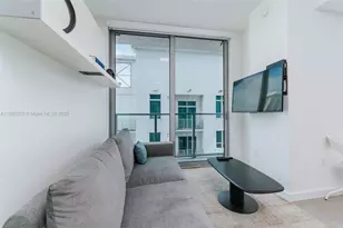 227 NE 2nd St, Miami, FL 33132 - Photo 5