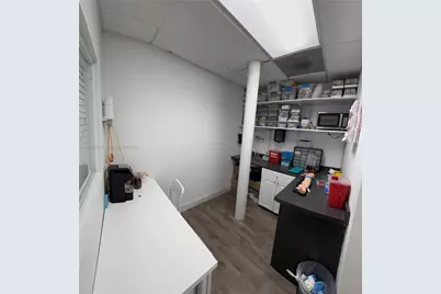 6405 NW 36th St, Virginia Gardens, FL 33166 - Photo 7