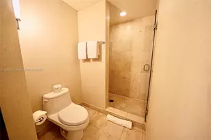 18001 SE Collins Ave, Sunny Isles Beach, FL 33160 - Photo 21