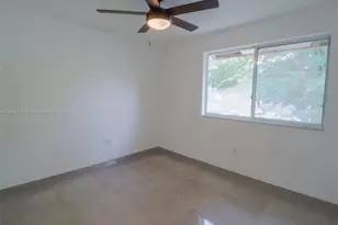 14010 NE 3rd Ct, Miami, FL 33161 - Photo 23