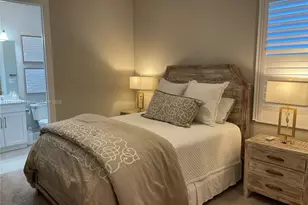 4960 Surfside Cir, Bradenton, FL 34211 - Photo 9