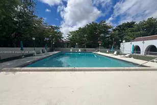 920 NE 199th St, Miami, FL 33179 - Photo 45
