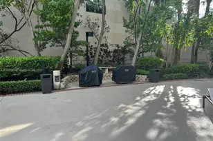 540 Brickell Key Dr, Miami, FL 33131 - Photo 53