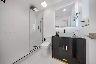 2115 NE 54th Ct, Fort Lauderdale, FL 33308 - Photo 35