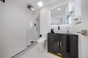 2115 NE 54th Ct, Fort Lauderdale, FL 33308 - Photo 35