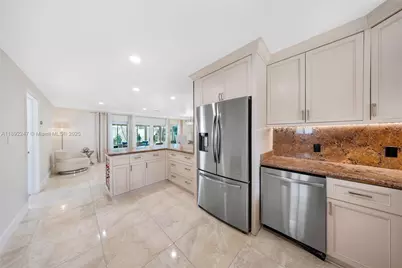 2115 NE 54th Ct, Fort Lauderdale, FL 33308 - Photo 19