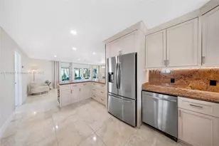 2115 NE 54th Ct, Fort Lauderdale, FL 33308 - Photo 19