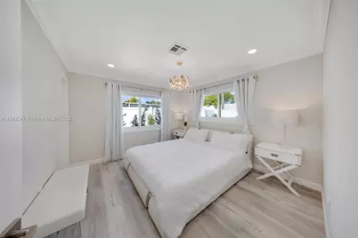 2115 NE 54th Ct, Fort Lauderdale, FL 33308 - Photo 29