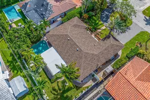 2115 NE 54th Ct, Fort Lauderdale, FL 33308 - Photo 39