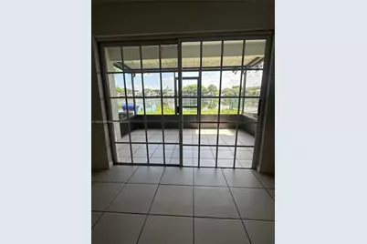 10431 NW 3rd St, Pembroke Pines, FL 33026 - Photo 15