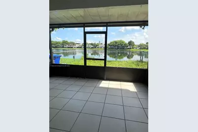 10431 NW 3rd St, Pembroke Pines, FL 33026 - Photo 13